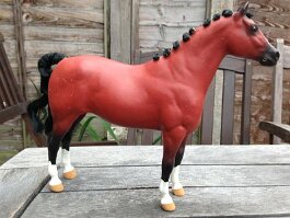 Bethany Rose. Breyer Traditional r/h in 1990’s, rehaired by unknown at later date