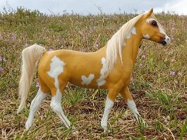 PBA. Breyer Cl Ruffian r/h in 1990